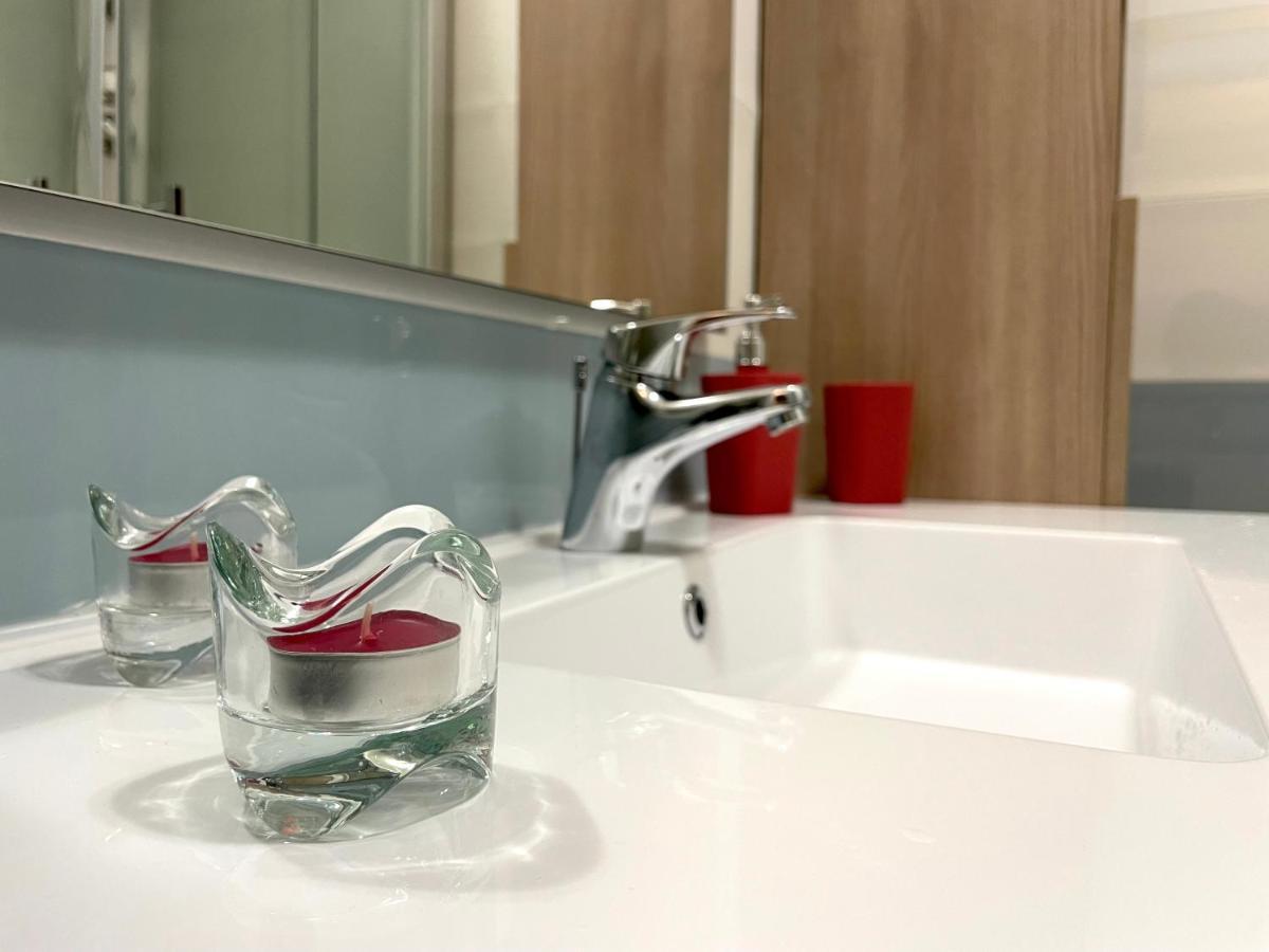 Residenze Ohana 피우미치노 외부 사진
